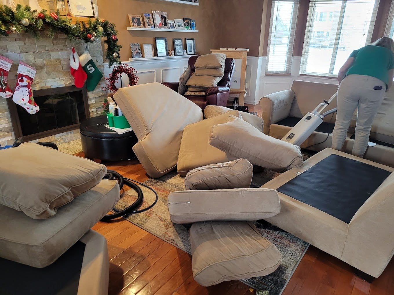 upholstery cleaning harrison township mi